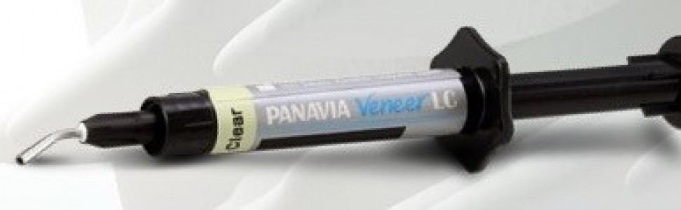 Nowy produkt od Kuraray Noritake  - PANAVIA Veneer LC 